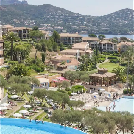 Apartment Grand Apppartement Dans Village Vue Saint-Raphael (Var)